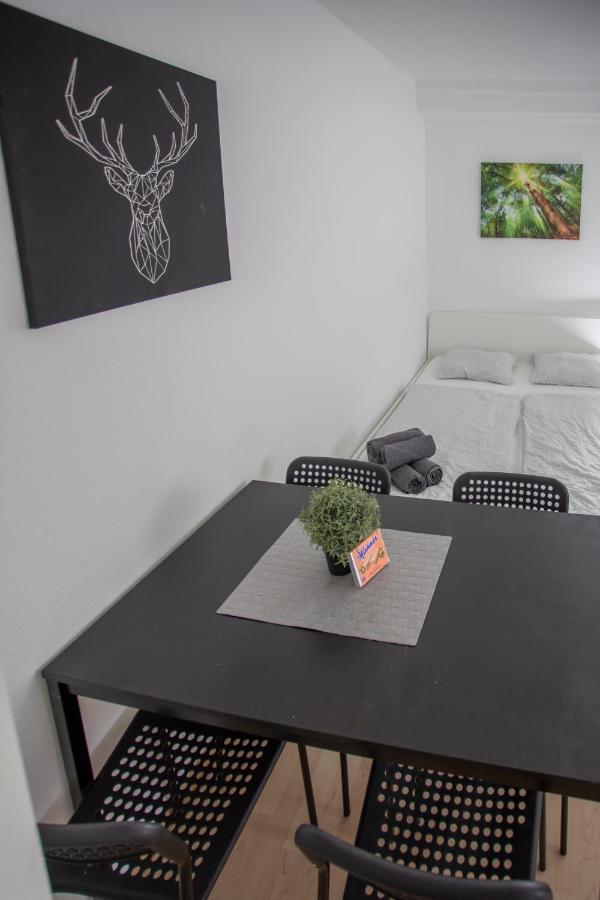 Old Town Studio Apartment Hall in Tirol Bagian luar foto