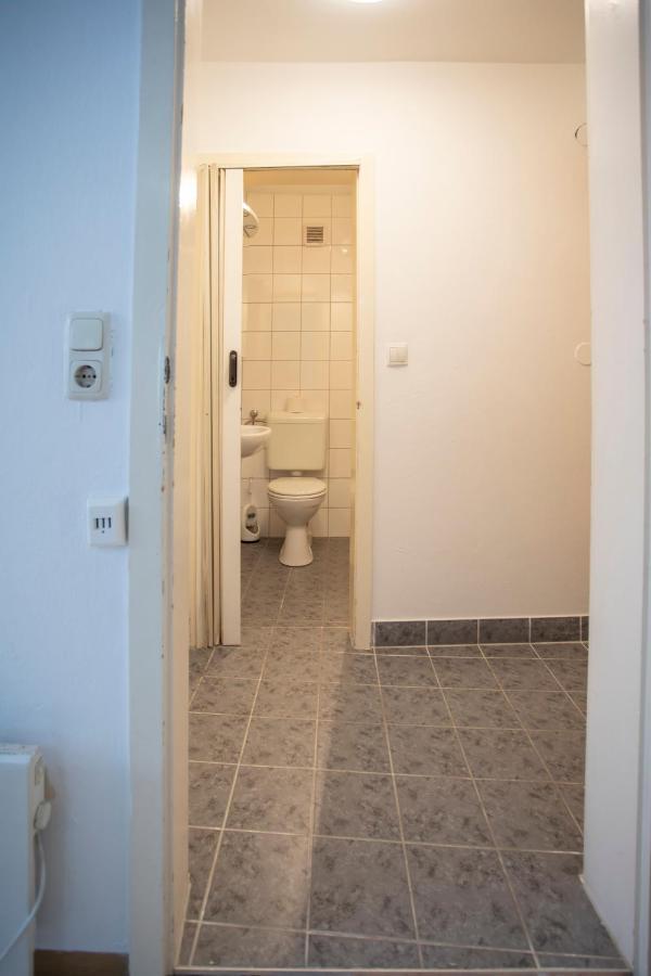 Old Town Studio Apartment Hall in Tirol Bagian luar foto